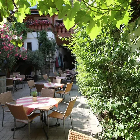 Weinhotel / Zur Sonne Ξενοδοχείο