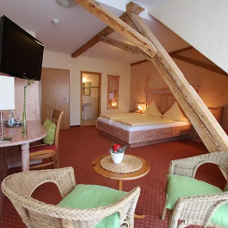 Weinhotel / Zur Sonne