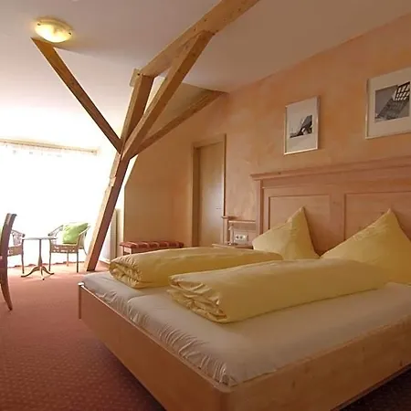 Hotel Weinhotel / Zur Sonne 3*