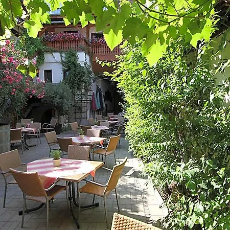 Weinhotel / Zur Sonne Hotel 3*