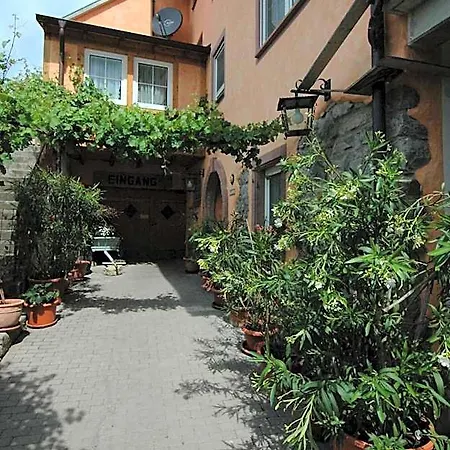 Hotel Weinhotel / Zur Sonne