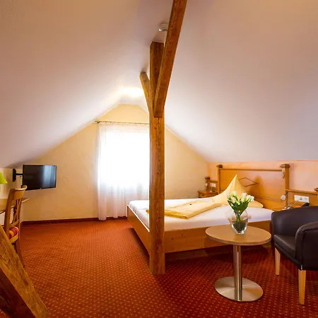 Ξενοδοχείο Weinhotel / Zur Sonne 3*